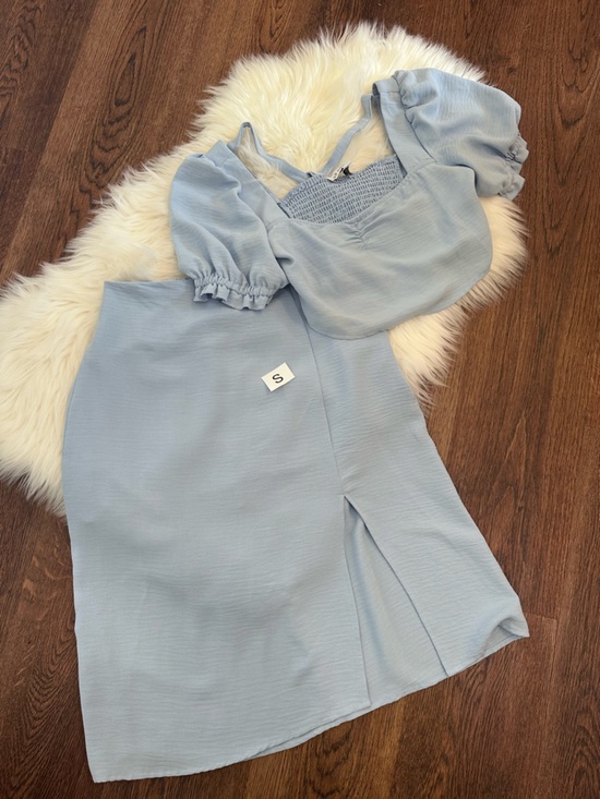 Tops - Light Blue Women’s Smocked Sleeve Top and skirt both for like a small
